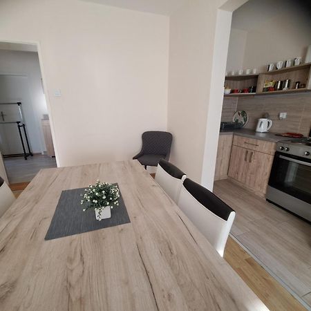 Haus Apartman Zajecar M&L Номер фото