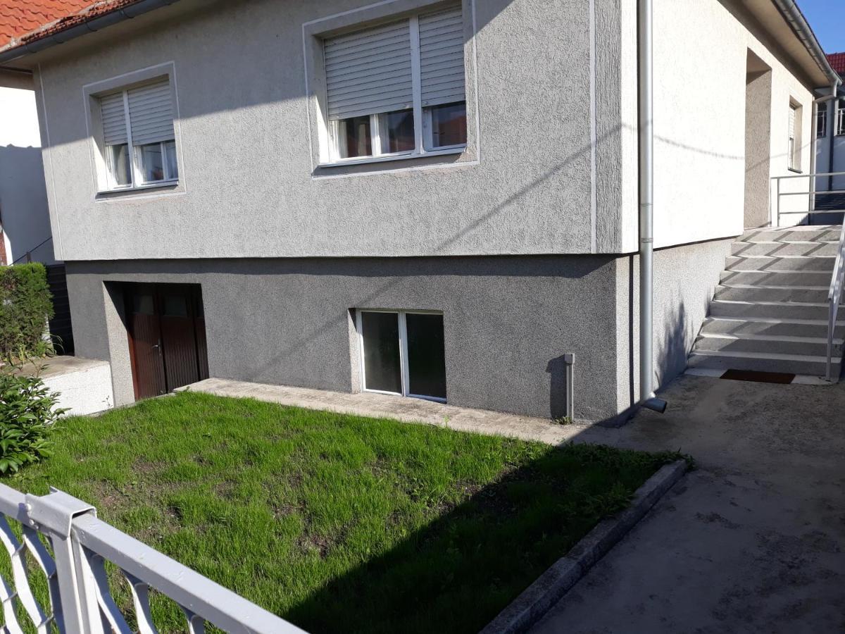 Haus Apartman Zajecar M&L Экстерьер фото